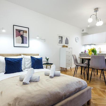 Tyzenhauz Suites Topolowa Krakow Dış mekan fotoğraf