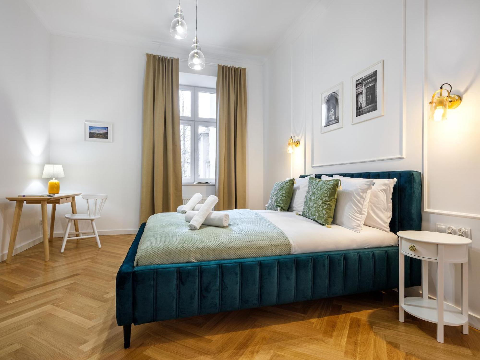 Tyzenhauz Suites Topolowa Krakow Dış mekan fotoğraf